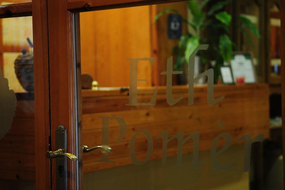 Eth Pomer Vielha Exterior photo